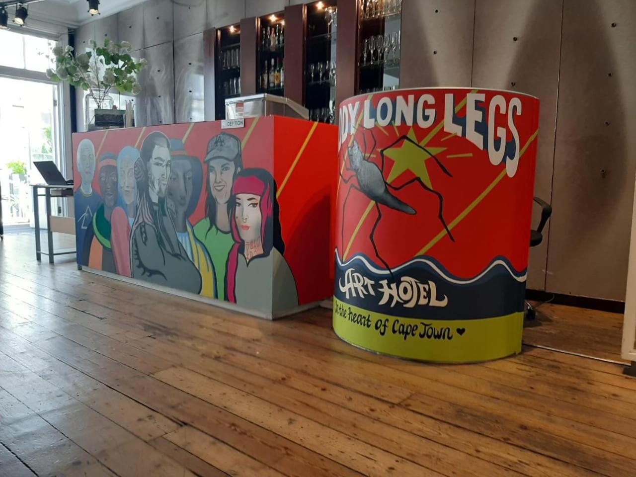 Daddy Long Legs Art 3* Cape Town