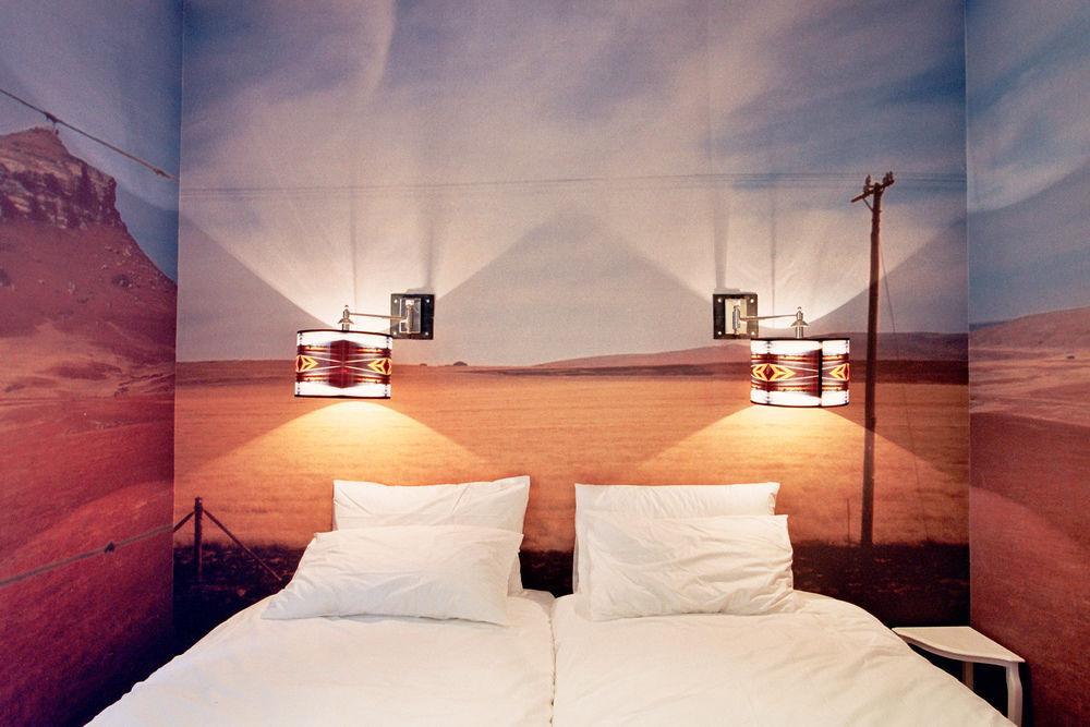 Hotel Daddy Long Legs Art 3*