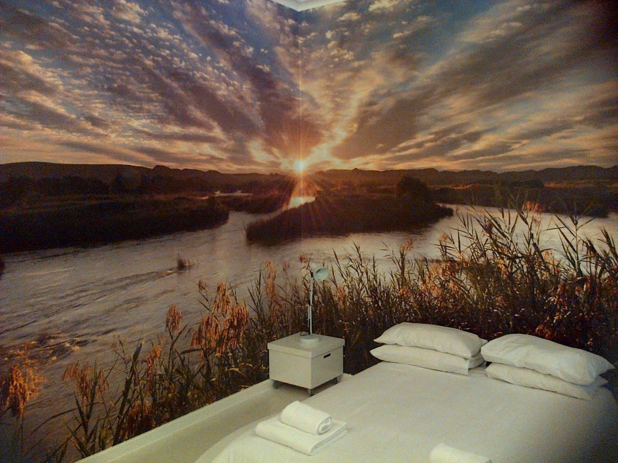 Hotel Daddy Long Legs Art Cape Town